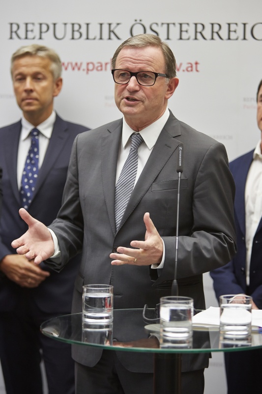 Zweiter Nationalratspräsident Karlheinz Kopf (V) am Wort