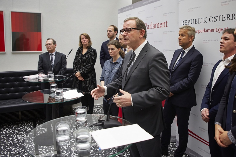 Zweiter Nationalratspräsident Karlheinz Kopf (V) am Wort