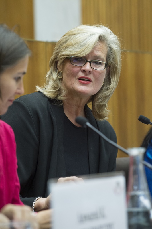 Botschafterin in Frankreich Ursula Plassnik am Wort