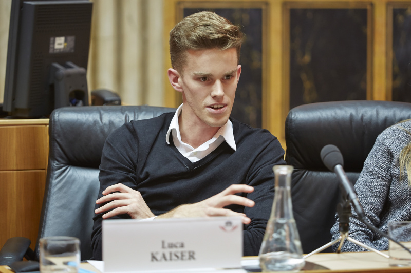 Schüler Luca Kaiser am Podium