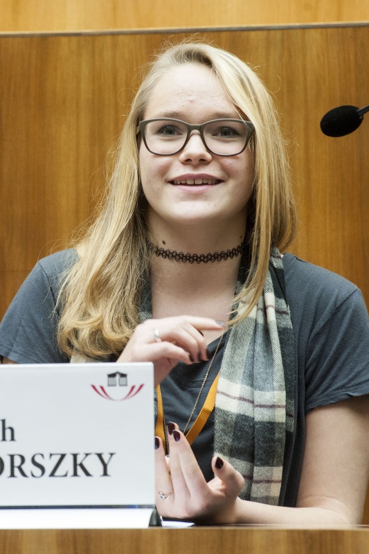 Hannah Czernohorszky beim Panel 3