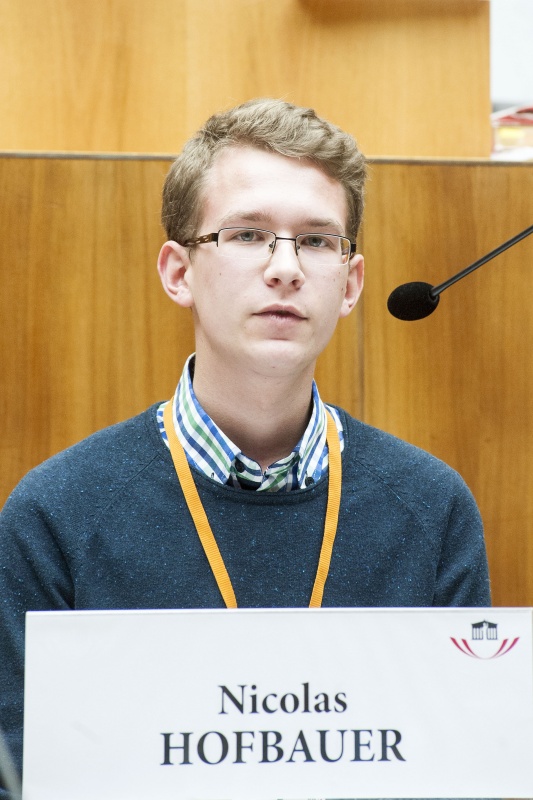 Nicolas Hofbauer beim Panel 2 - Schule und Partizipation
