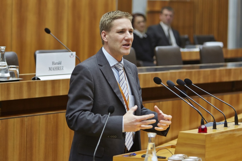 Donau-Universität Krems Gottfried Haber am Rednerpult