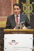 Nationalratsabgeordneter Reinhard Eugen Bösch (F) bei seinem Referat