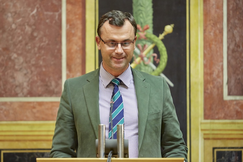 3. Nationalratspräsident Norbert Hofer (F) bei seiner Begrüßung