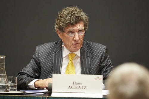 Moderator Hans Achatz