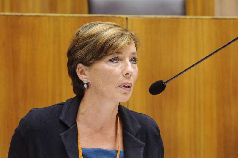 Kinder- und Jugendanwaeltin Salzburg Andrea Holz-Dahrenstädt bei ihrem Impulsreferat