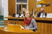 Bundesrätin Daniela Gruber-Pruner am Rednerpult