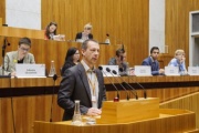 Dachverband der österreichischen Jugendhilfeeinrichtungen Gerald Herowitsch-Trinkl am Rednerpult