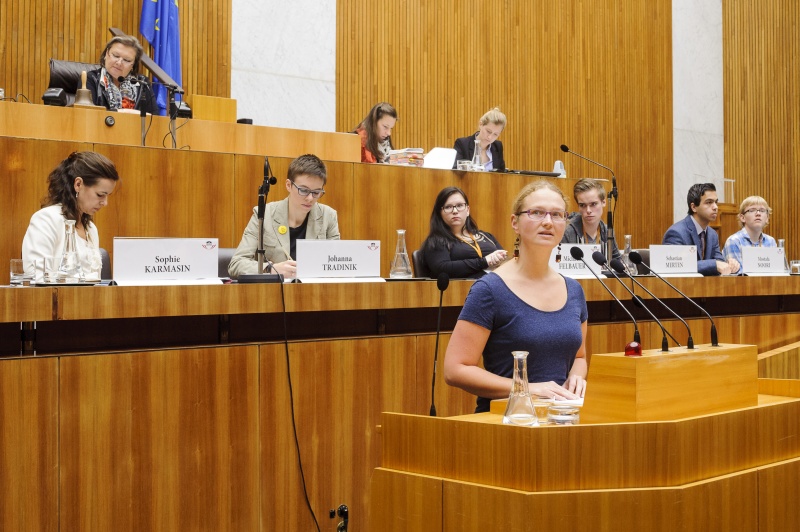 Kinderfreunde Oberösterreich Bettina Schinninger am Wort