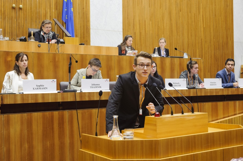 Matthias Rudischer am Rednerpult