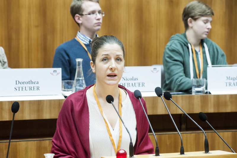 Christina Wurzinger am Rednerpult