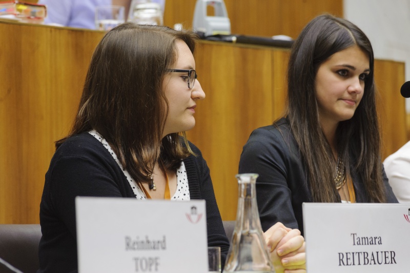 v.li.: Tamara Reitbauer und Angelika Wachter beim Panel 4
