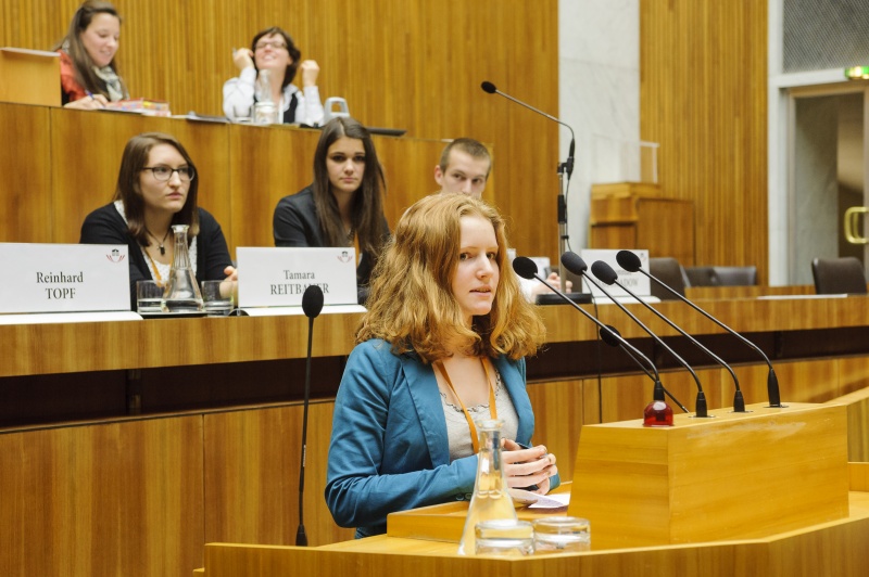 Katharina Wirth am Rednerpult