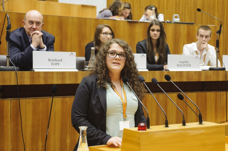 Natascha Prinz am Rednerpult