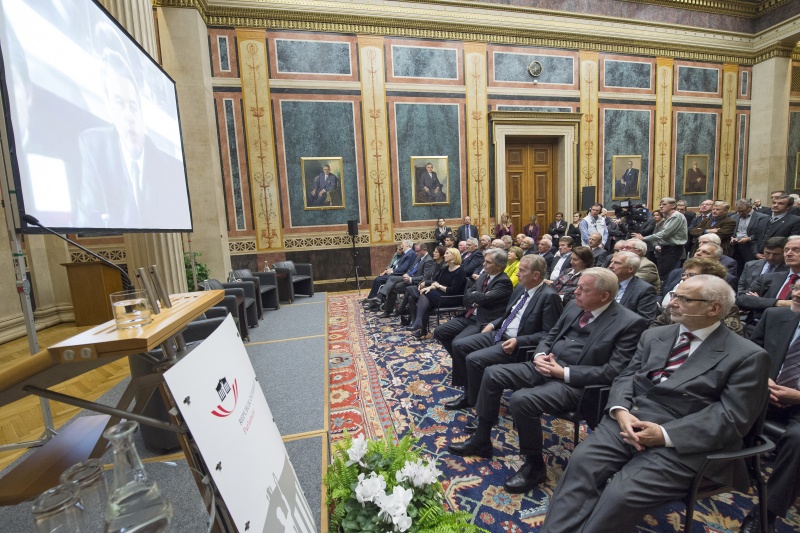 Filmbeitrag. Blick Richtung VeranstaltungsteilnehmerInnen