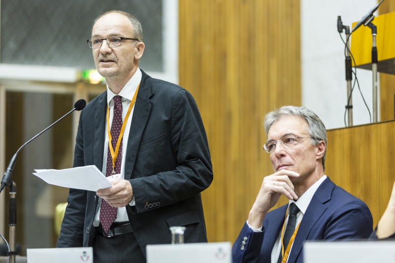 v.li.: Vizepräsident Dachverband Hospiz Österreich Karl Bitschnaubei seinem Impulsstatement zum Thema Status quo der Hospiz- und Palliativversorgung und Bedarfanalyse und Leiter der Klinischen Abt. fuer Palliativmedizin AKH Wien Herbert Watzke