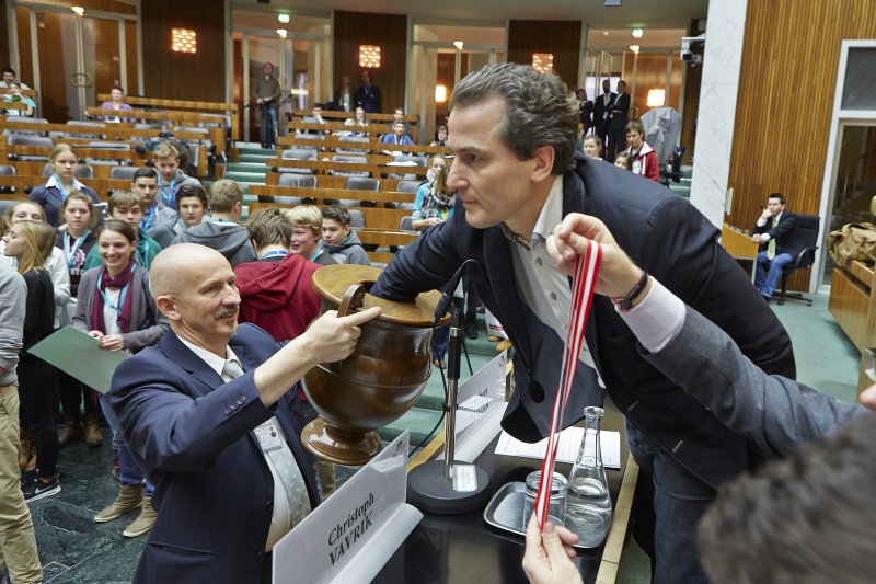 Nationalratsabgeordneter Robert Lugar (T) bei der Wahl