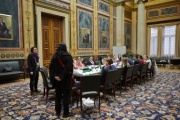 SchülerInnen während der Ausschusssitzung