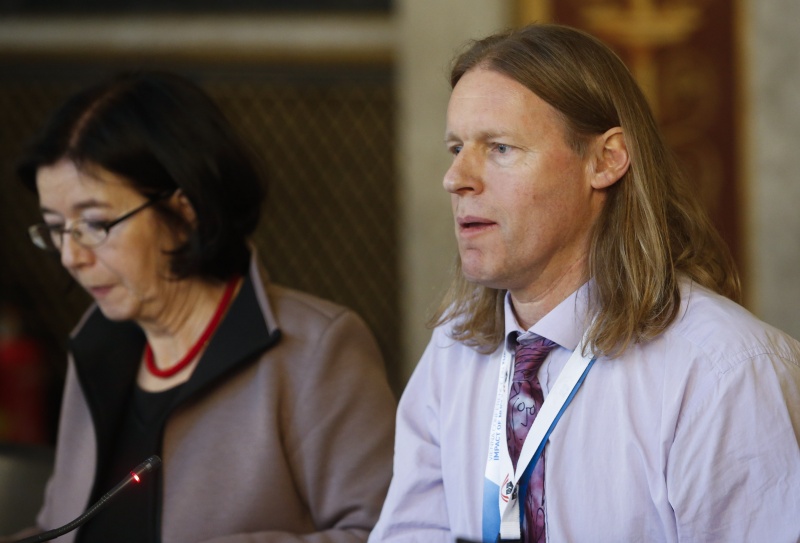 Veranstaltungsteilnehmer am Wort