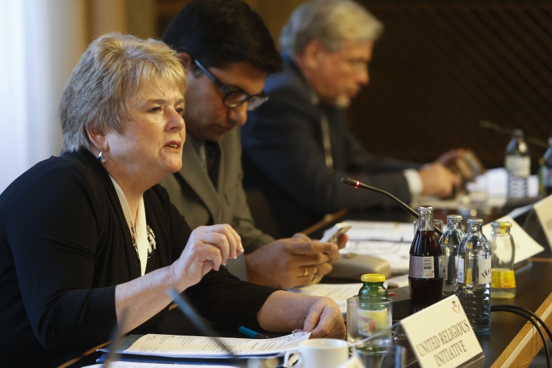 Veranstaltungsteilnehmerin am Wort