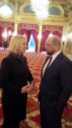 v.li.: Nationalratspräsidentin Doris Bures (S) im Gespräch mit dem Präsidenten des Europäischen Parlaments Martin Schulz