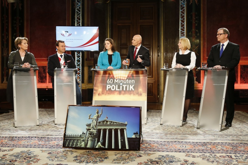 v.li.: Bundesratspräsidentin Sonja Zwazl (V), Dritter Nationalratspräsident Norbert Hofer (F), Chefredakteurin der Keinen Zeitung Kärnten Eva Weissenberger, Moderator Christoph Takacs, Nationalratspräsidentin Doris Bures (S) und Zweiter Nationalratspräsident Karlheinz Kopf (V)