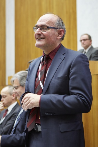 Univ.-Prof.Dr. Peter Bußjäger bei seinem Einleitungsreferat