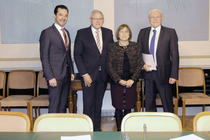 Von links: Nationalratsabgeordneter Gerald Loacker (N), Nationalratsabgeordneter Johann Hell (S), Expertin für die Rechte von älteren Menschen Rosa Kornfeld-Matte und Nationalratsabgeordneter Werner Neubauer (F)