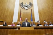 Österreichische Notariatskammer Michael Lunzer am Rednerpult