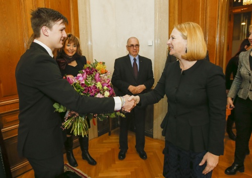 Nationalratspräsidentin Doris Bures (S) (re.)  begrüßt die Österreichischen Gärtner, Floristen und Blumengroßhändler