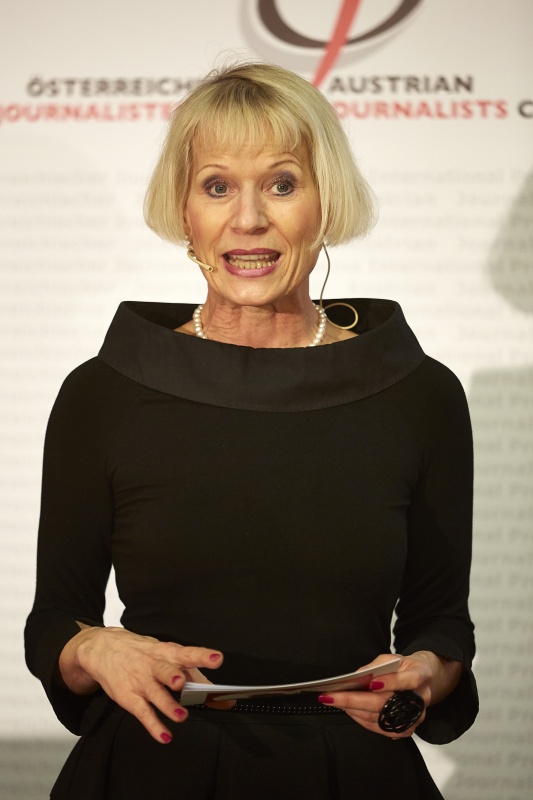 Moderation durch Heilwig Pfanzelter