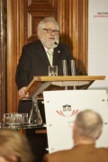 Präsident des Österreichischen Journalistenclubs Fred Turnheim am Rednerpult