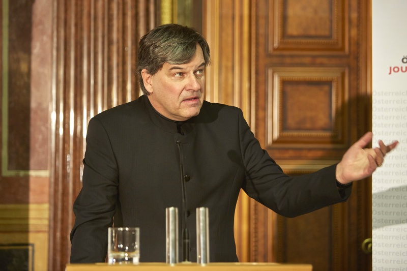 Herwig Hösele am Rednerpult