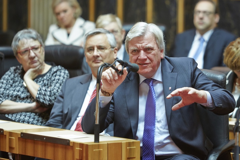 Deutsche Bundesratspräsident Volker Bouffier bei einer Stellungnahme