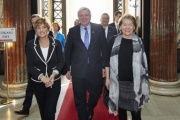 v.re.: Bundesratspräsidentin Sonja Zwazl und der deutsche Bundesratspräsident Volker Bouffier mit Gattin