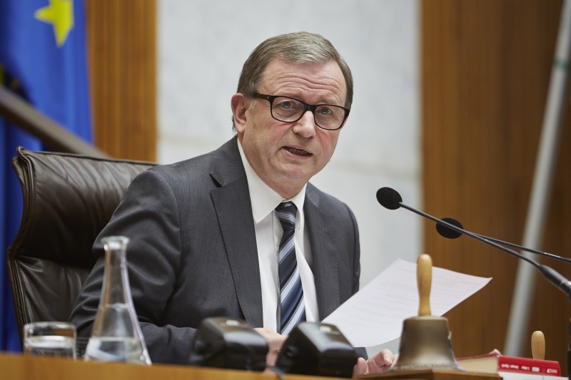 Zweiter Nationalratspräsident Karlheinz Kopf (V) bei der Vorsitzführung