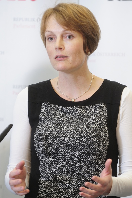 Universität Wien IFES Eva Zeglovits am Wort