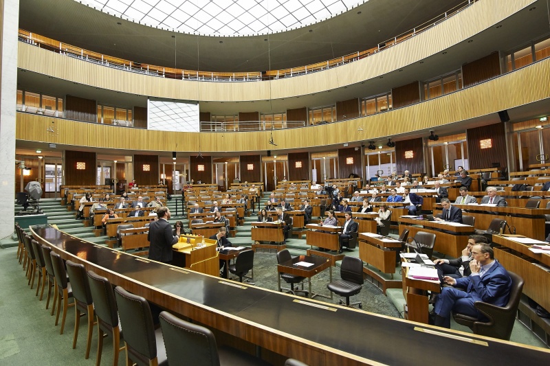 Blick in Richtung VeranstaltungsteilnehmerInnen und BürgervertreterInnen Heinz Emhofer, Felix Ofner, Günther Liegl , Barbara Ruhsmann, Marlen Ondrejka, Helga Schattauer,   Michele Missbauer und Harald Petz.