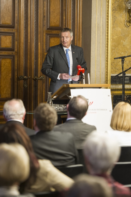 Bundesminister a.D. Marin Bartenstein bei der Laudatio