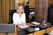 Nationalratspräsidentin Doris Bures (S) am Präsidium