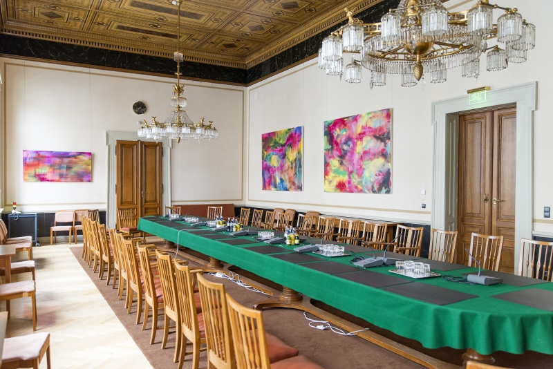 Herbert Brandl - OHne Titel (3x) im Lokal IV