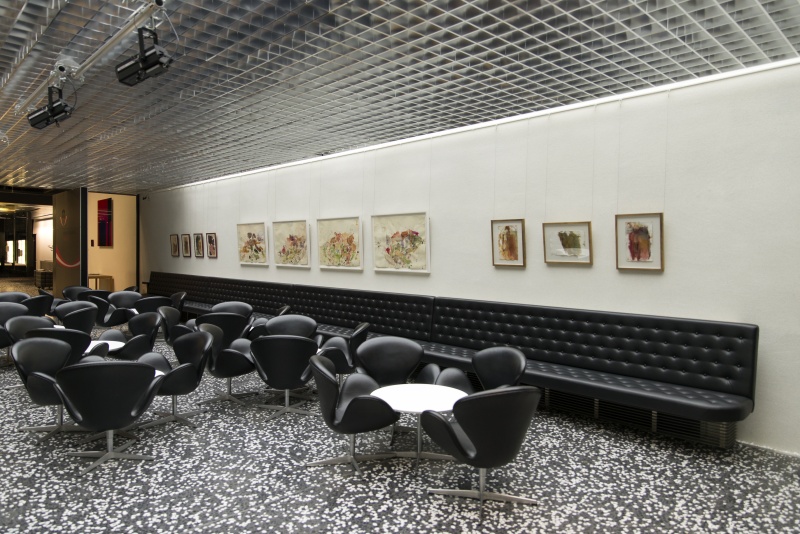 Pressezentrum. v.li.: Bild 1-4: Martha Jungwirth - Ohne Titel aus der Serie Herzflimmern, Bild 5-8: Martha Jungwirth - Ohne Titel, aus der Serie Istrien, Bild 9-11: Martha Jungwirth - Ohne Titel, aus der Serie Paros