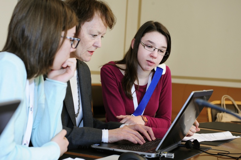 Im Büro für Internet-Berichterstattung