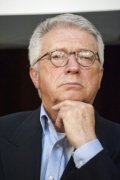 Diplomat Wolfgang Petritsch am Podium.