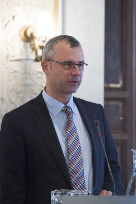 Begrüßung durch den dritten Nationalratspräsidenten Norbert Hofer (F)