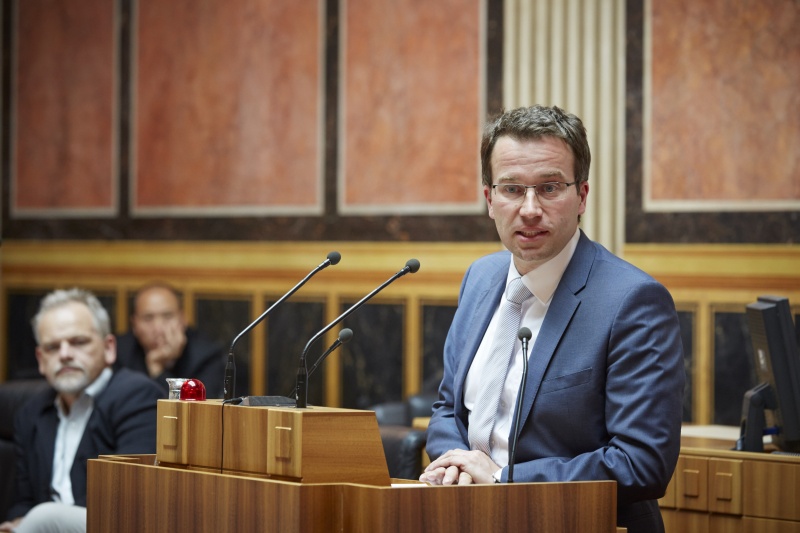 Vertreter des AMS Österreich Johannes Kopf  bei seinen Ausführungen zum Thema Arbeitsmarktpolitische Herausforderungen