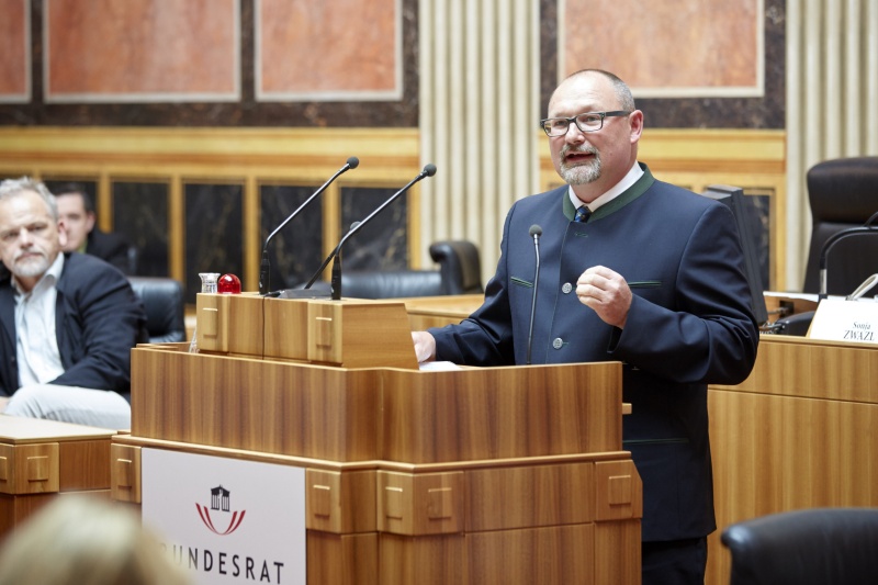 Vertreter des Zentrum Mauritiushof Dieter Schaufler am Rednerpult