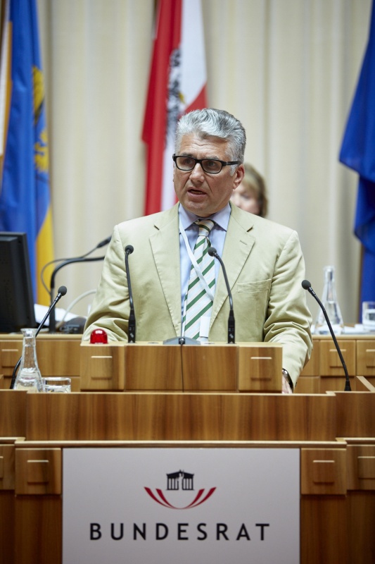 Vertreter der Bundesarbeiterkammer Richard Meisel am Wort