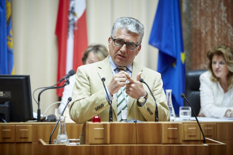 Vertreter der Bundesarbeiterkammer Richard Meisel am Wort